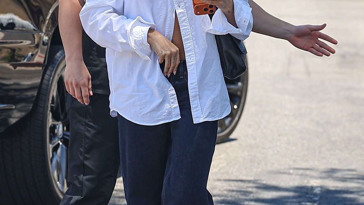 These are the summer wardrobe staples Hailey Bieber always goes back to.