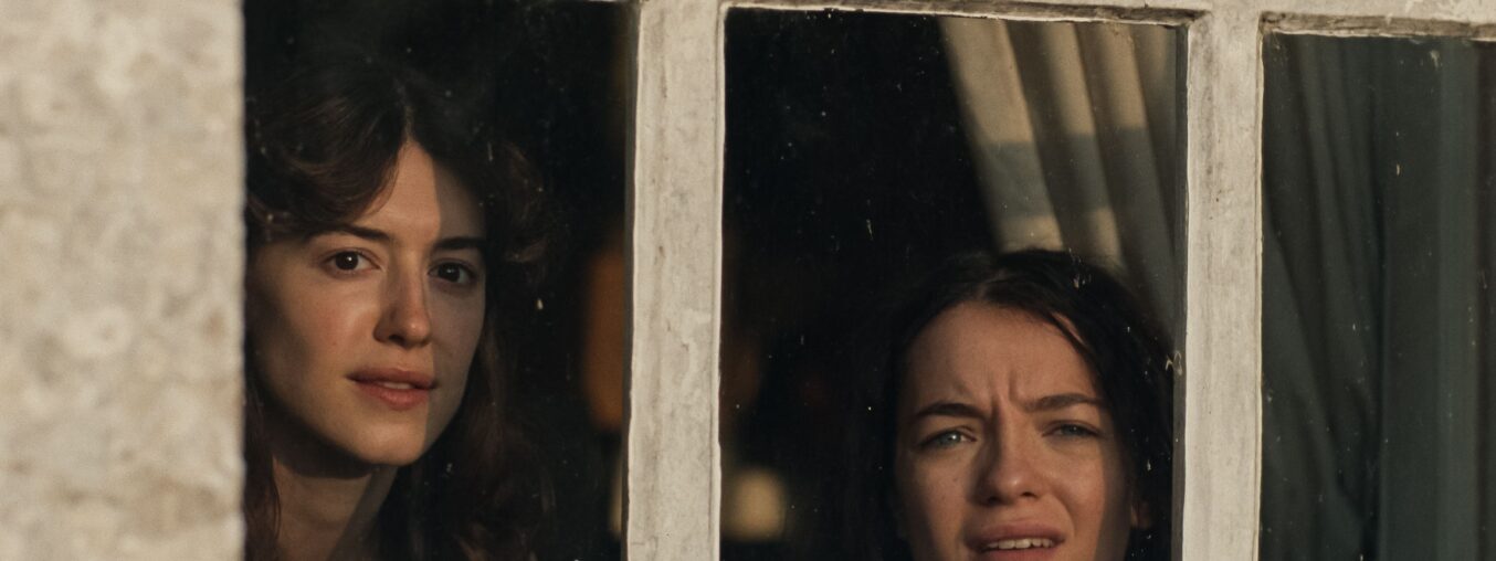 Here's an exclusive first look at Daisy Edgar-Jones and the rest of the cast of