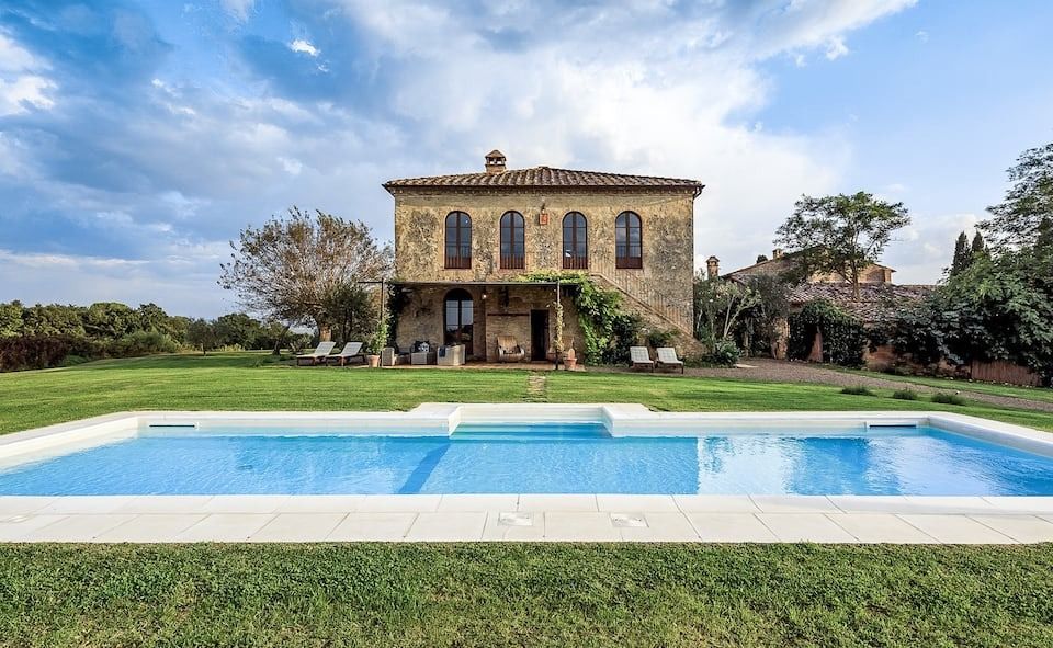 Here are 16 Airbnbs in Tuscany that let you live out your villa dreams.