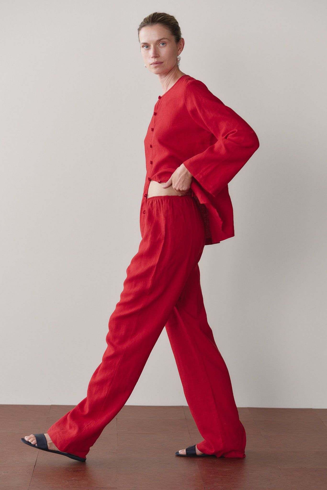 the-linen-simple-pant_bell-pepper_031