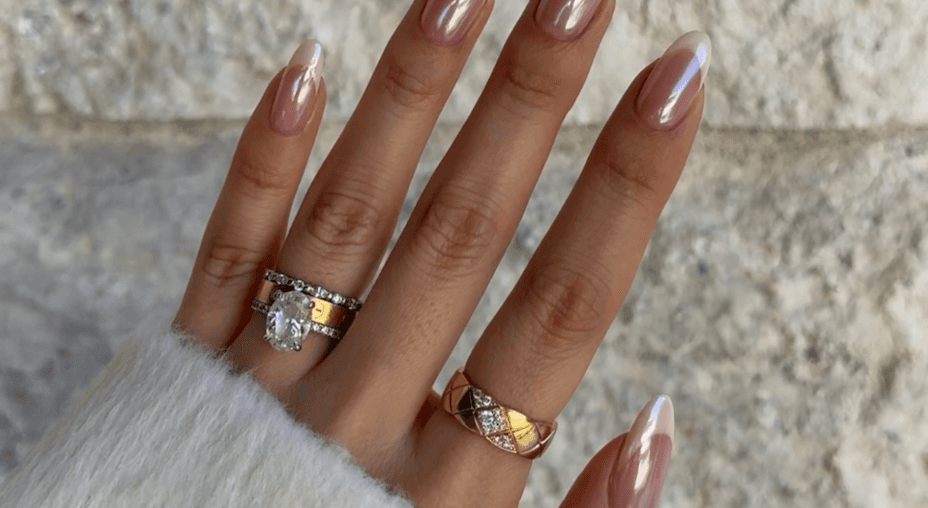 Order up! Vanilla latte glaze nails are your next mani fix.