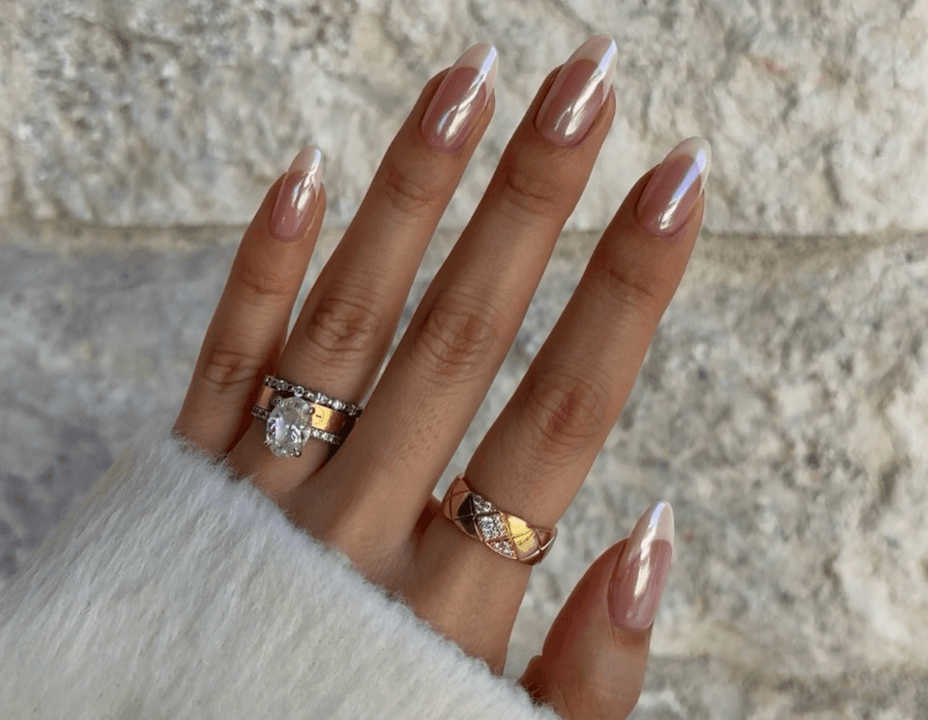 Order up! Vanilla latte glaze nails are your next mani fix.