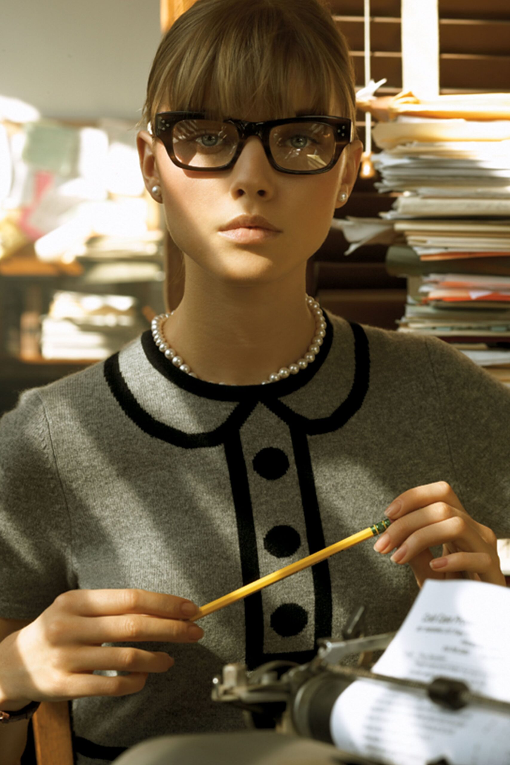eyewear-market-battle-vogue-business-story