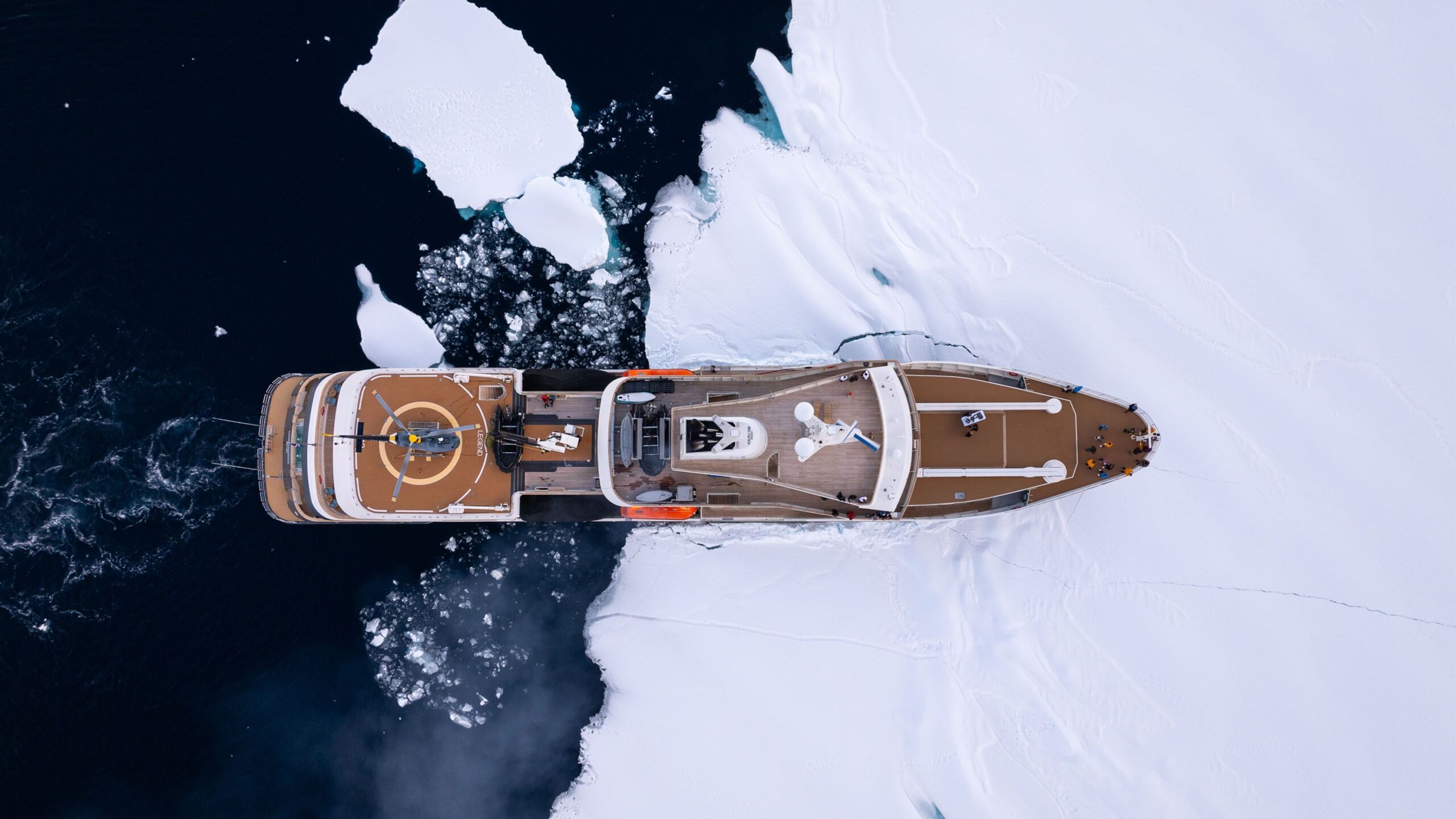 luxury-travel-vogue-business-story