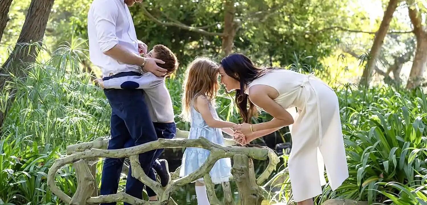 Meghan Markle gave a peek into her family's visit to Princess Diana's childhood home.