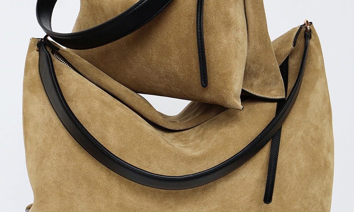 Here are 8 travel totes to match any style, destination, or trip plan.