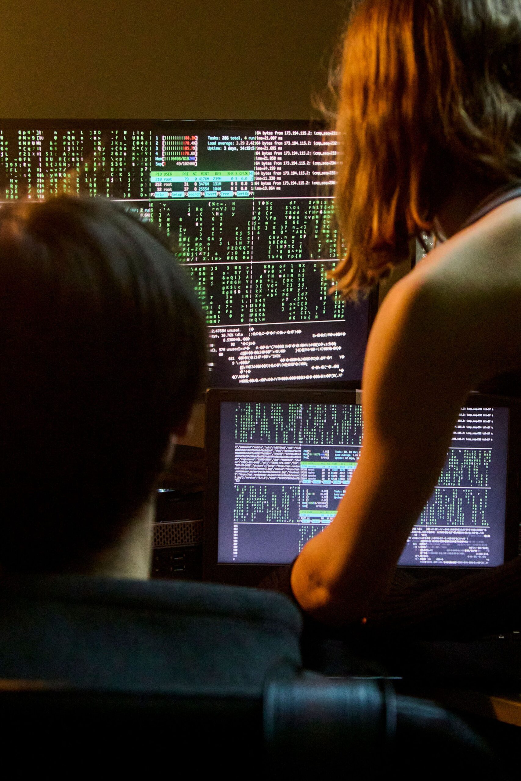 cyber-vogue-business-story