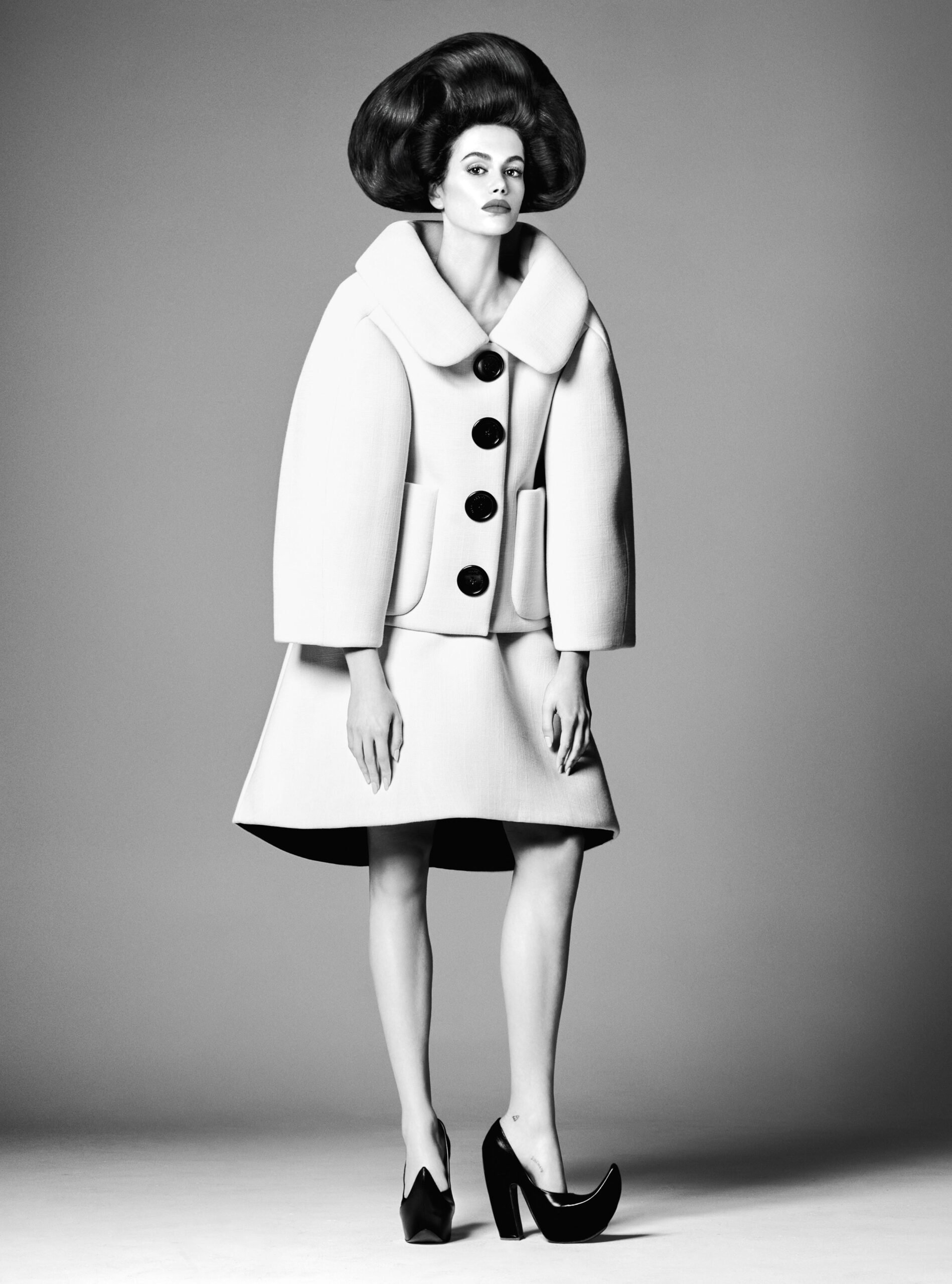 VO1026_FOB_ShrunkenCoat_01